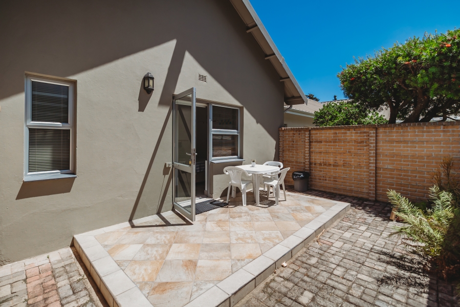 5 Bedroom Property for Sale in Heather Park Western Cape